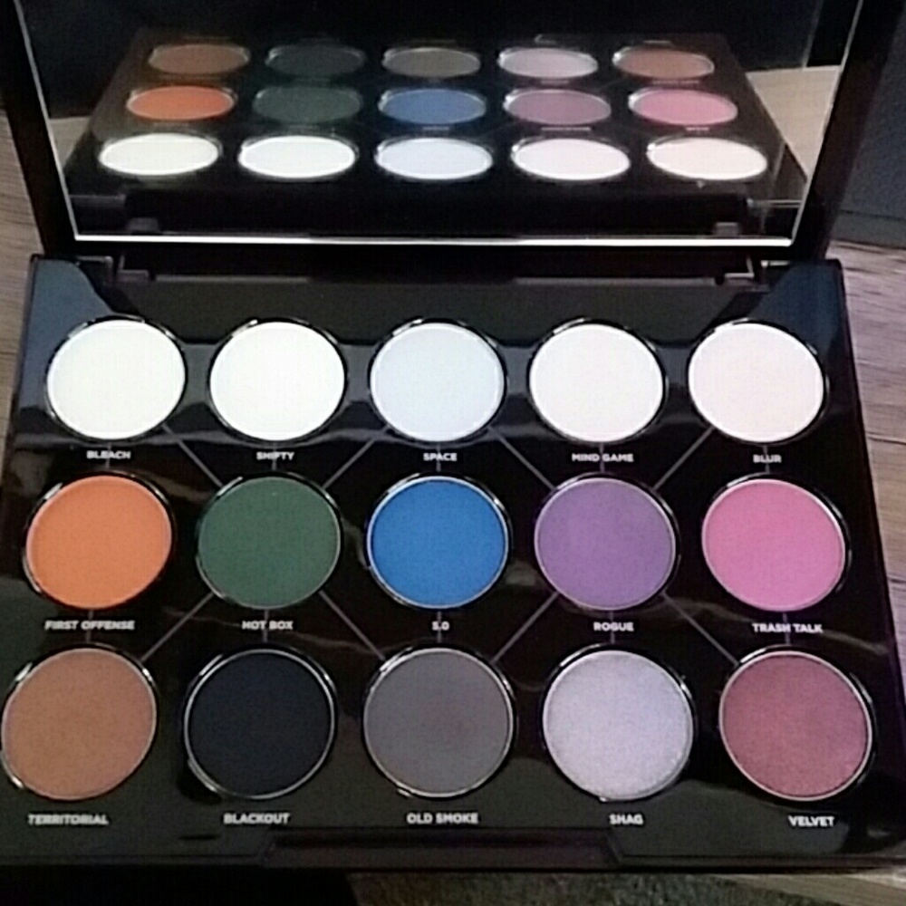 Urban Decay Distortion Palette